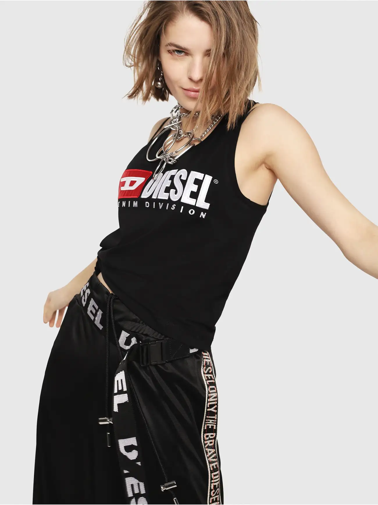 700179605-1.webp