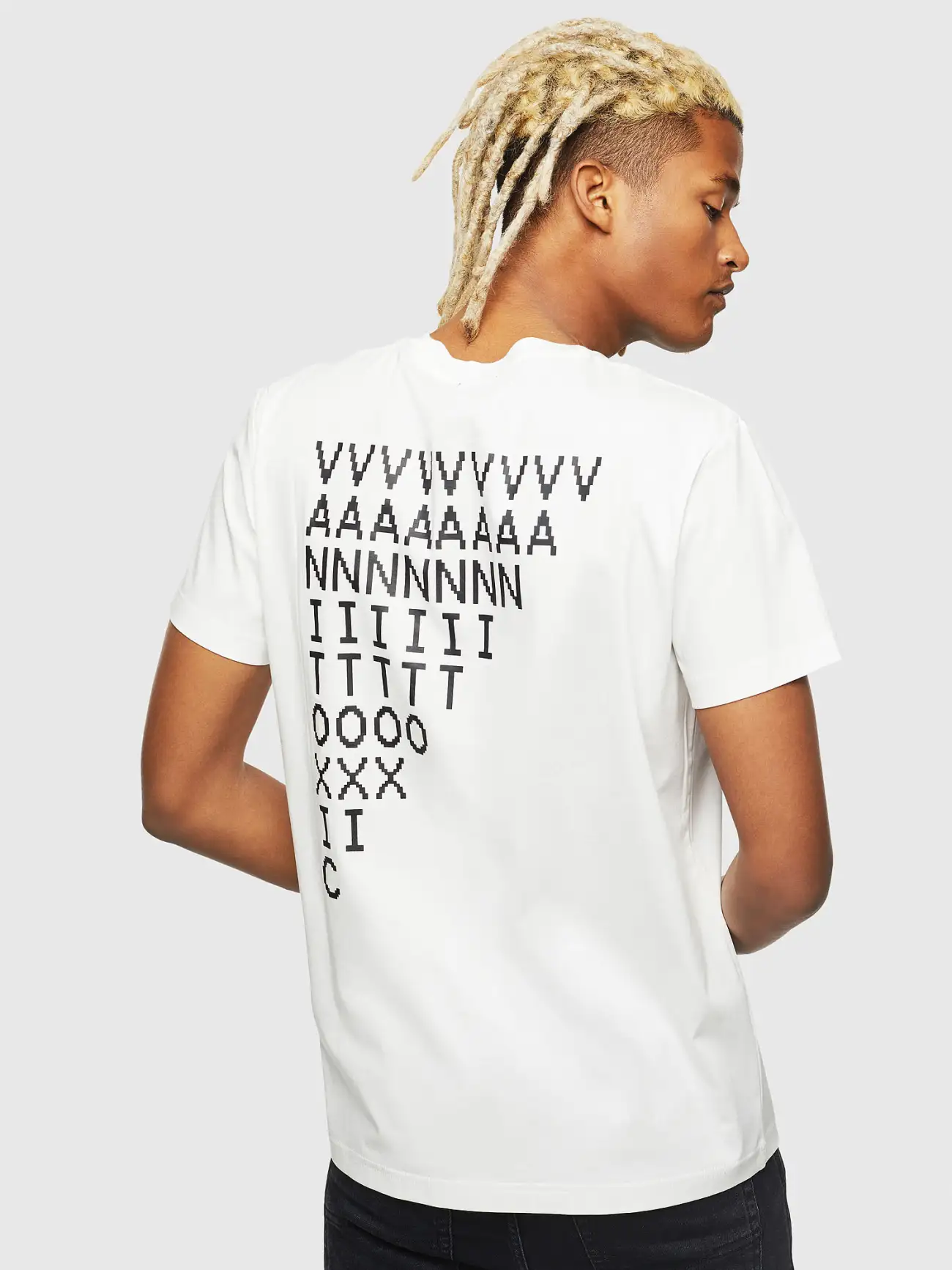 700185191-3.webp