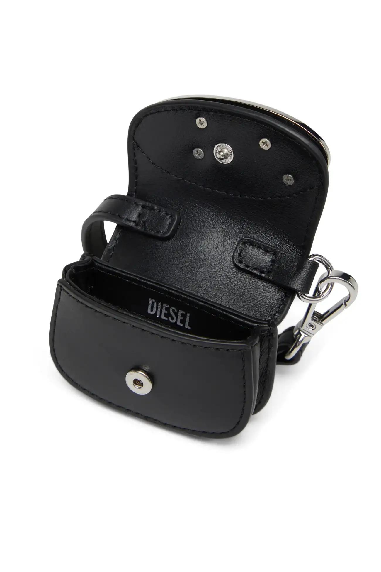 700211384-3.webp