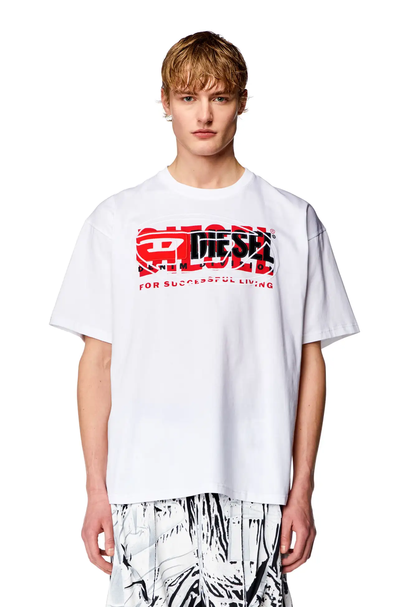 700218349-1.webp