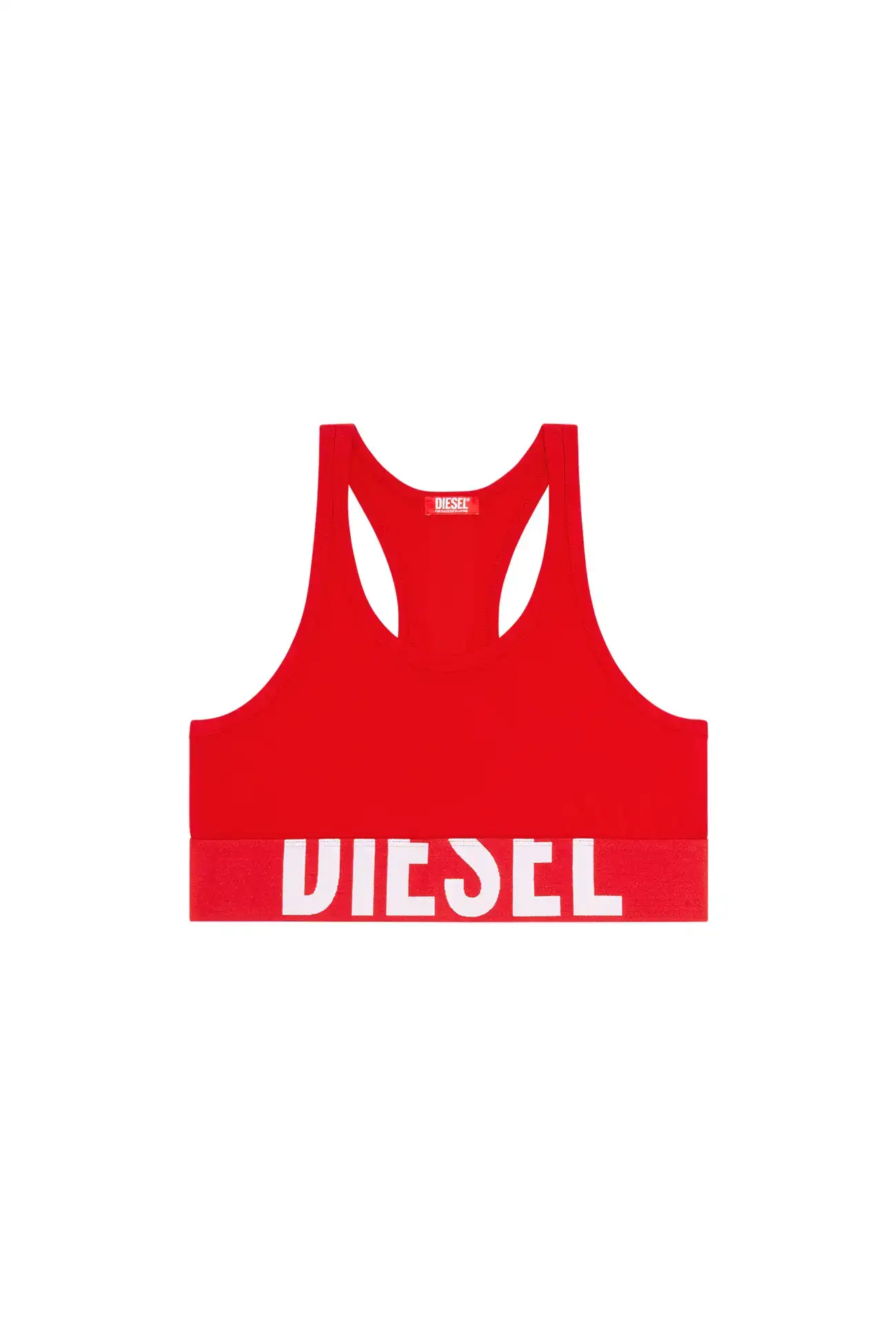 700223025-4.webp