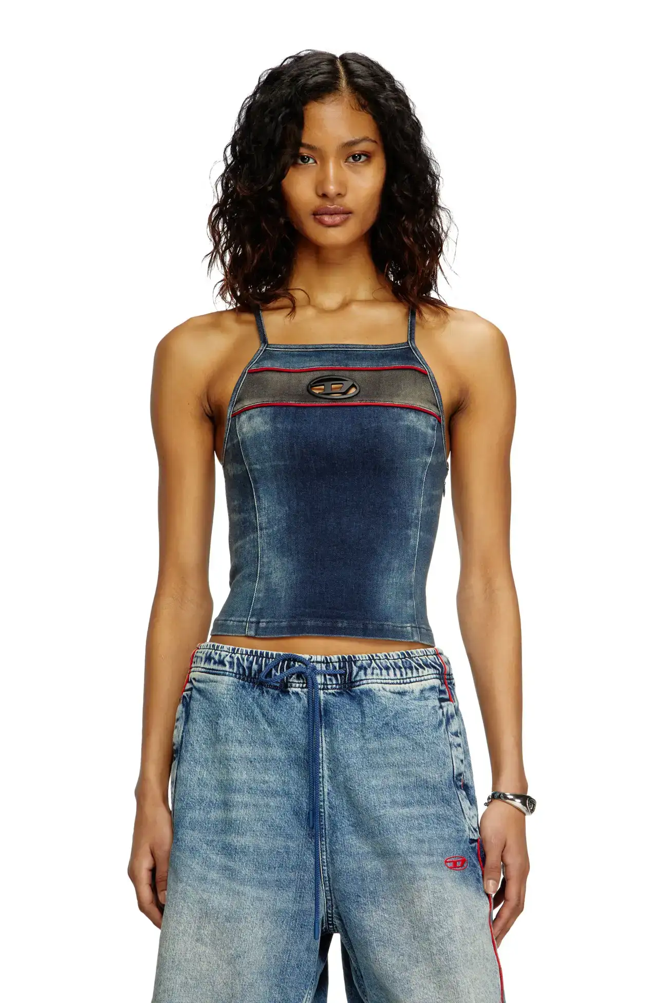 700224760-1.webp