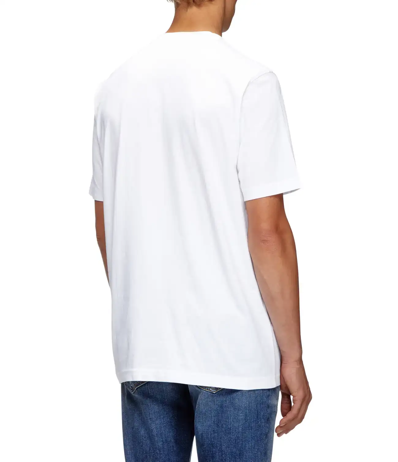 700229147-2.webp